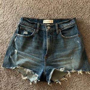 Abercrombie Ultra High Rise Mom Short